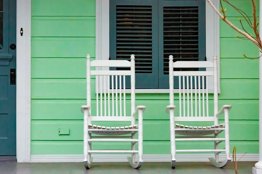 Choosing The Right Paint Finish For Your Home Exterior in Carpentersville, IL Choosing The Right Paint Finish For Your Home Exterior in Carpentersville, IL